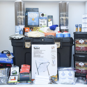 Deluxe Family Home Emergency Kit - Perfect Prepper